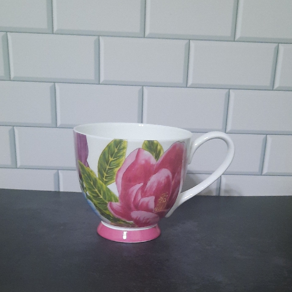 Vibrant Floral Mug with Pink and Green Design